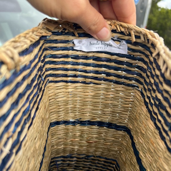 NWTs!!! Haute Hippie Handwoven Straw BOHO Bag - Picture 3 of 4